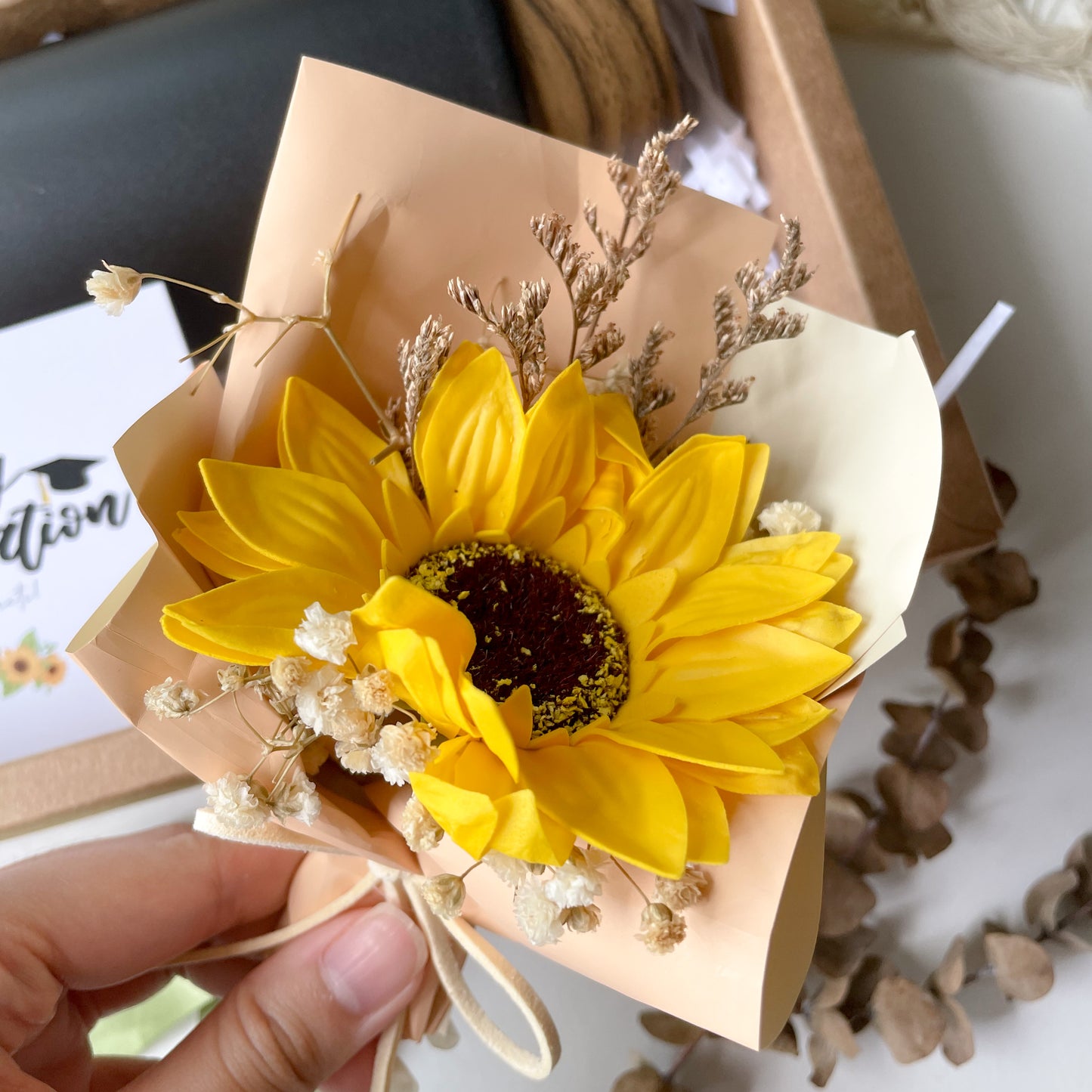 Sunflower Graduation Gift Set III (Black)