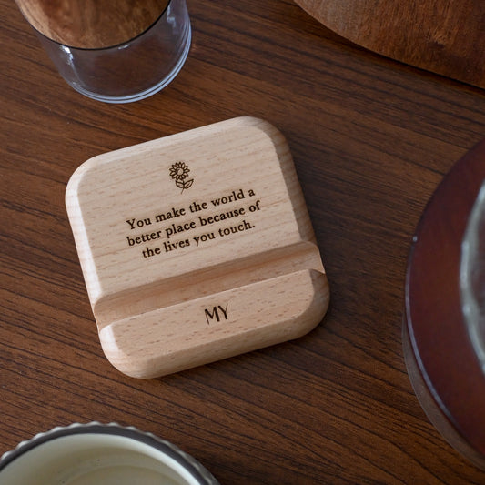 Nurses' Day Engraved Wooden Phone Stand