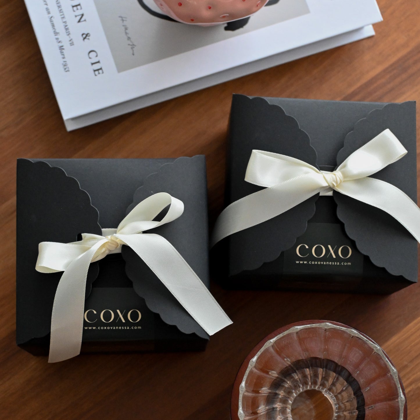 Engraved Coffee Mug with Birch Wood Handle (Black/Off-White)