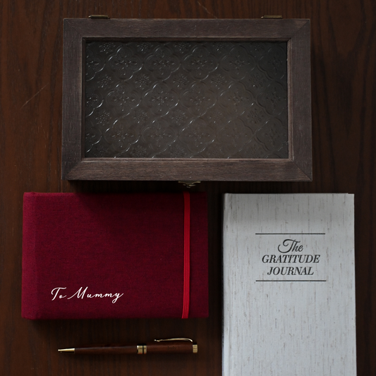Personalised Mother’s Day Gift Set – Treasured Moments Singapore