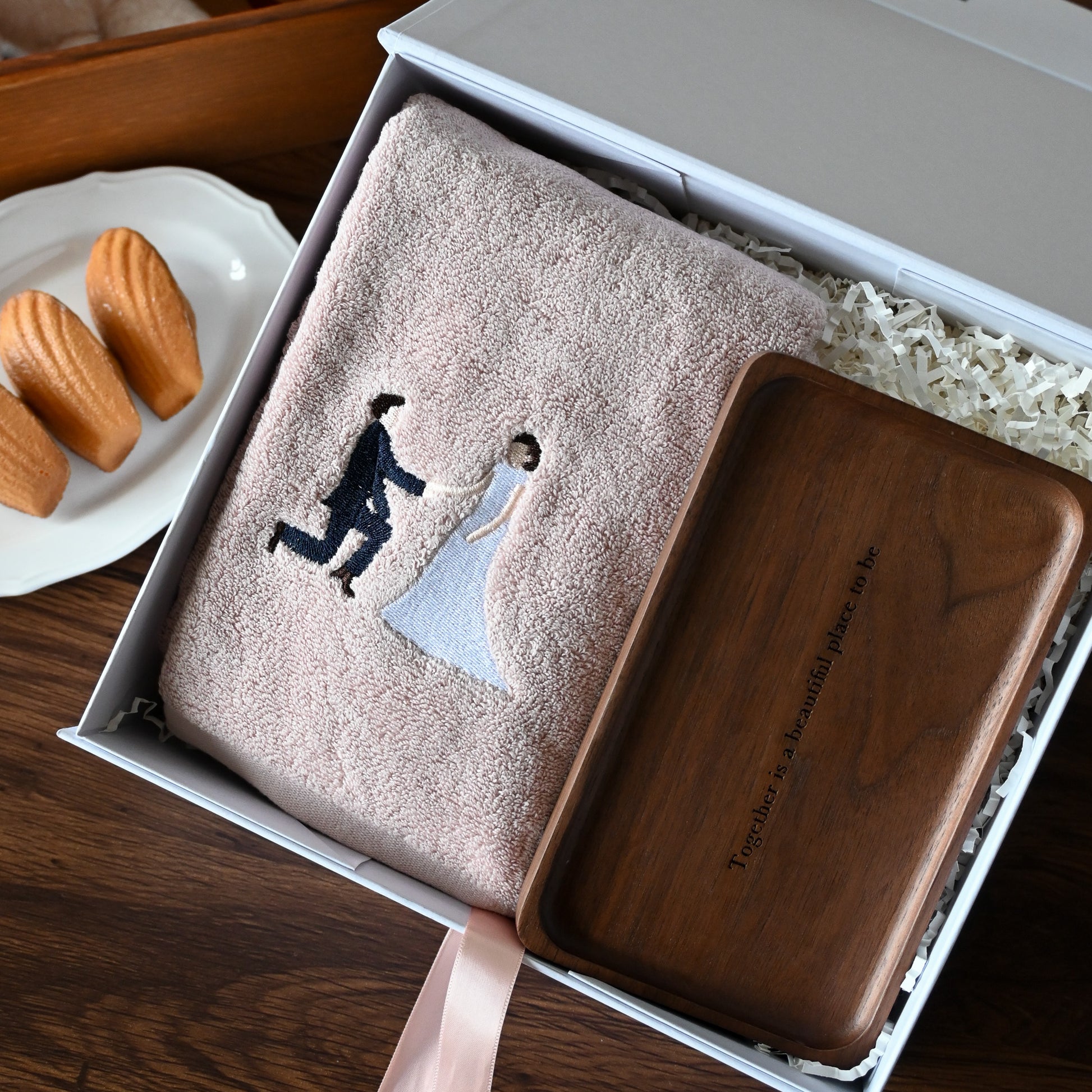 Personalised Couple Gift Set – Home & Heart Singapore