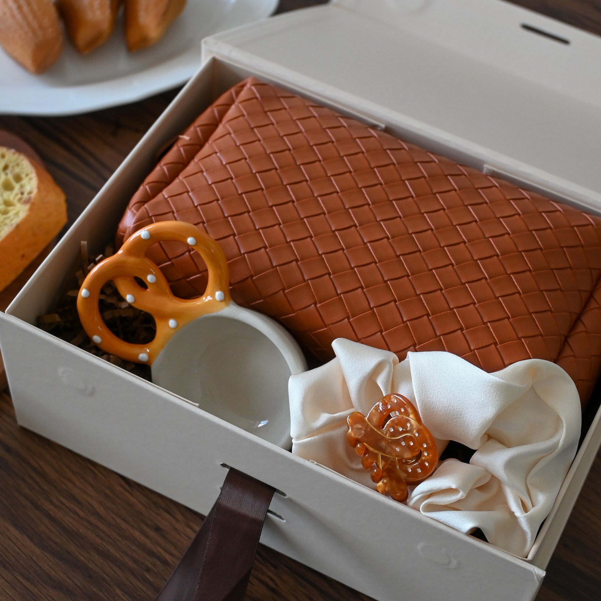 For Her Gift Set – Pretzel Love Singapore