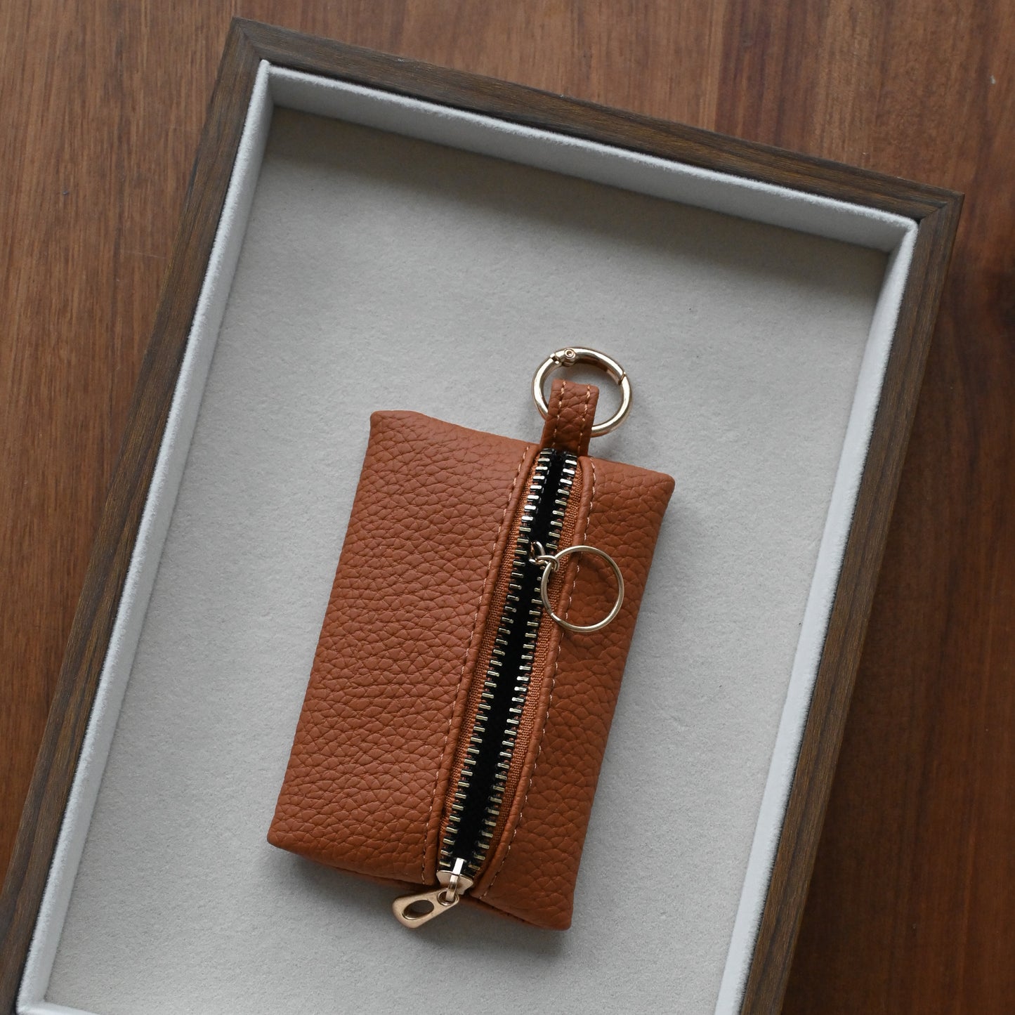 Flat Zip Pouch (Brown)