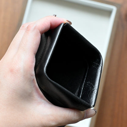 Magnetic Pouch (Black)
