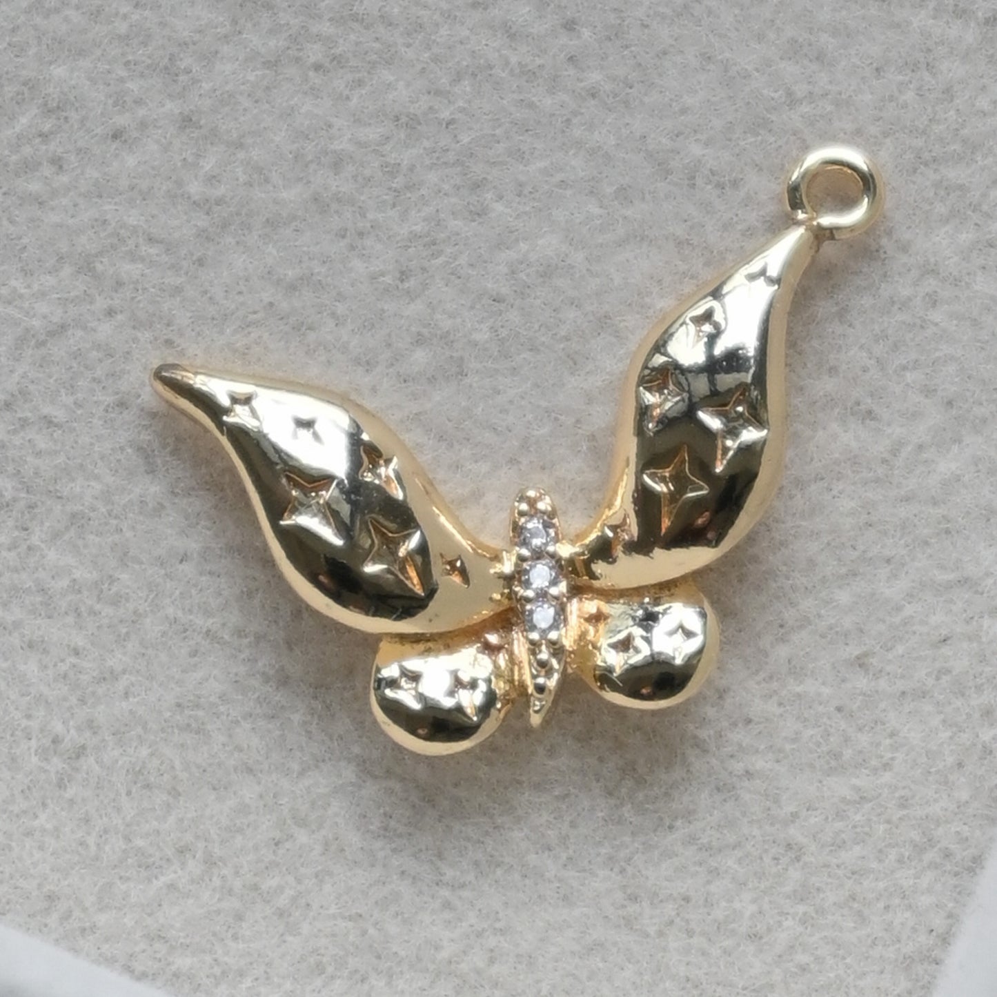 Butterfly v2 Charm (Gold)
