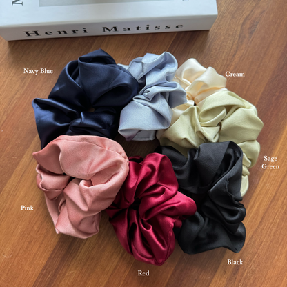 For Her Gift Set - Monochrome Muse